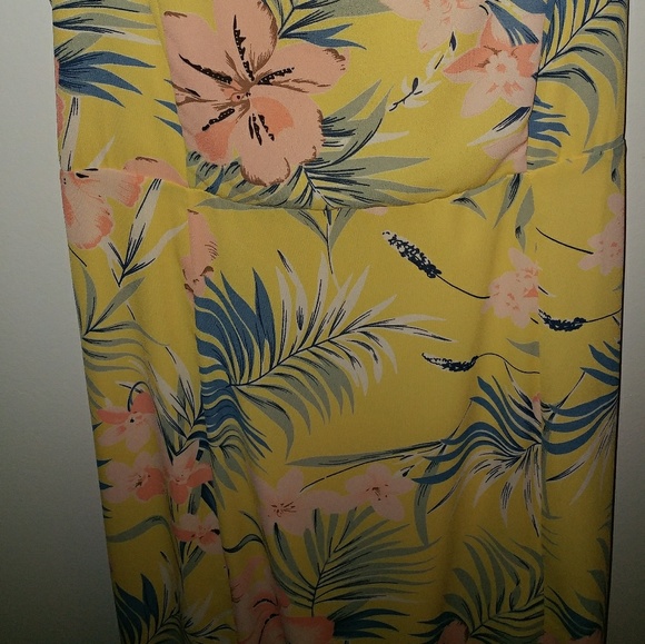 Yellow floral dress - Picture 5 of 6